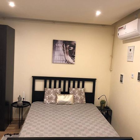 Black & White Apartments • Black エゲル エクステリア 写真
